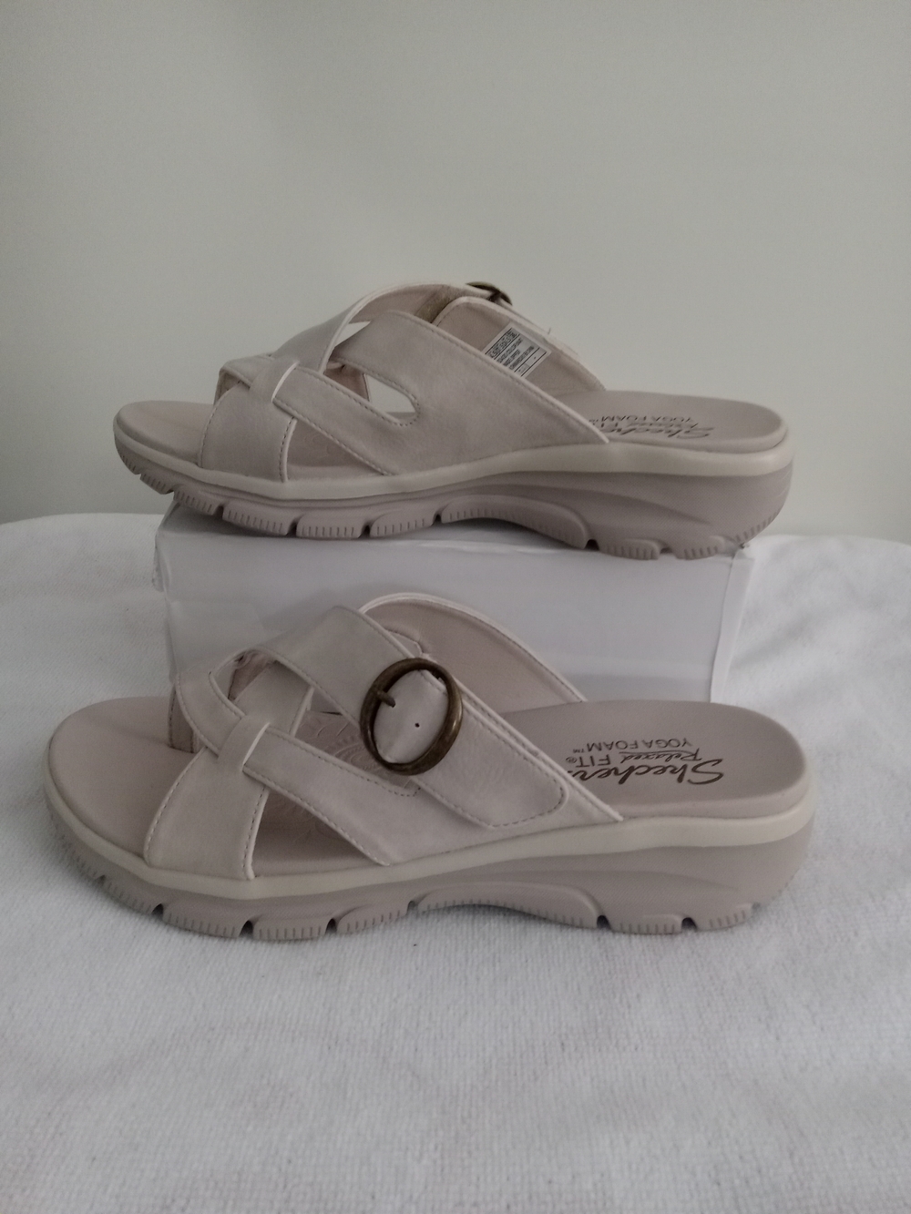 Skechers Easy Going Sundown Taupe  Sandals with Buckle Size 7.5